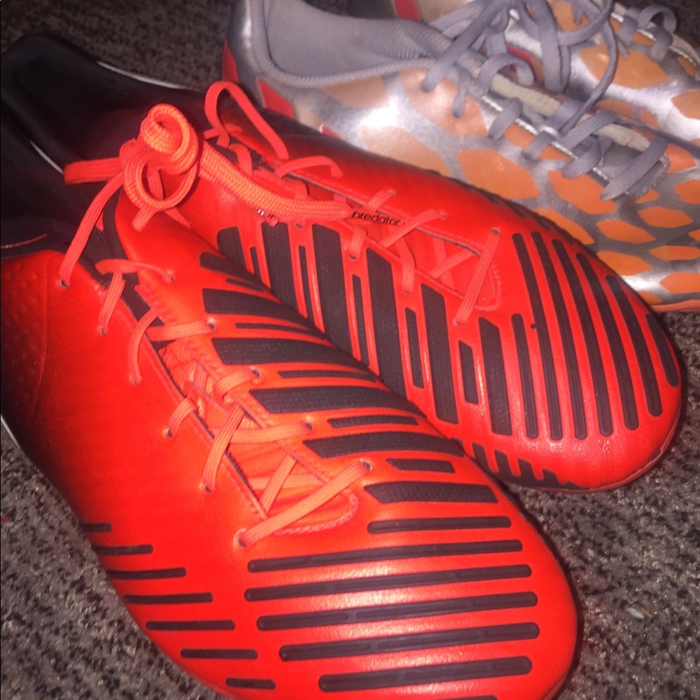 Soccer cleats
